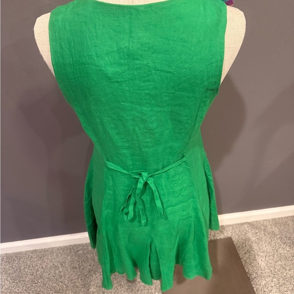 Elegant Green Sleeveless Dress - Picture 5 of 5